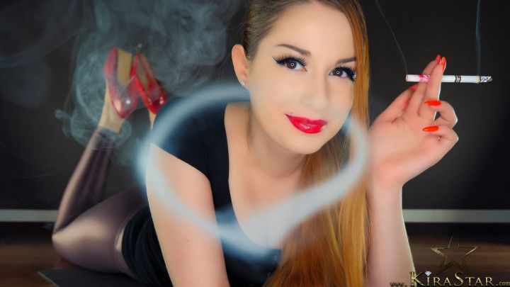 4K Lascivious Smoking