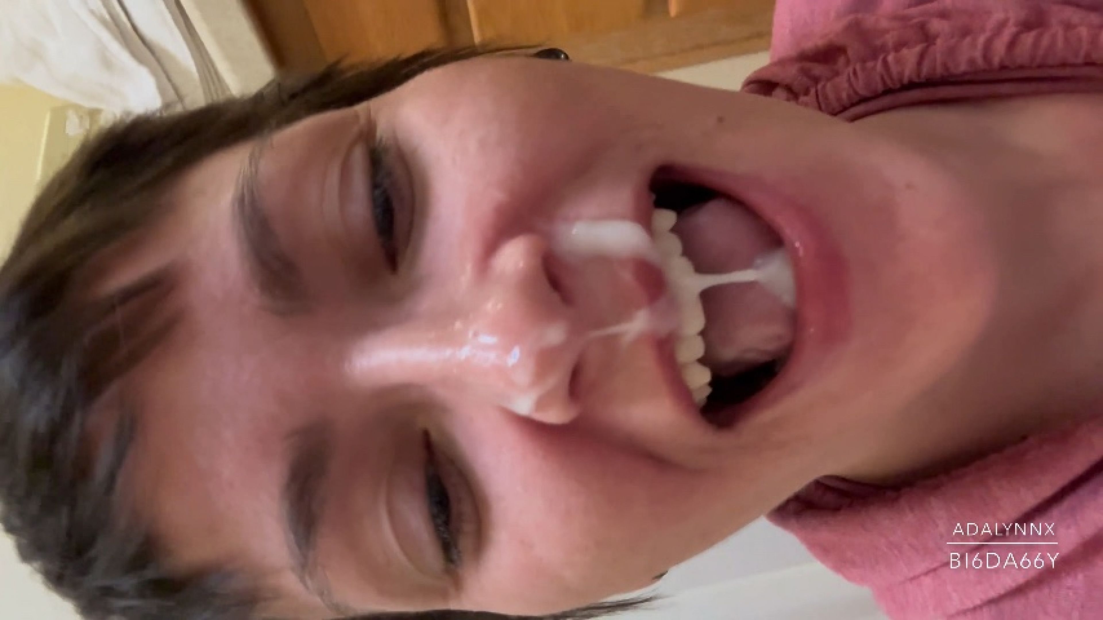 Quickie Cum on my Face