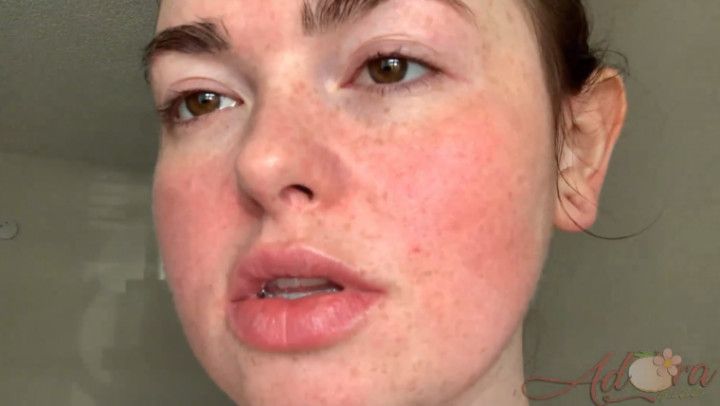 Freckled Bare Face Lotioning