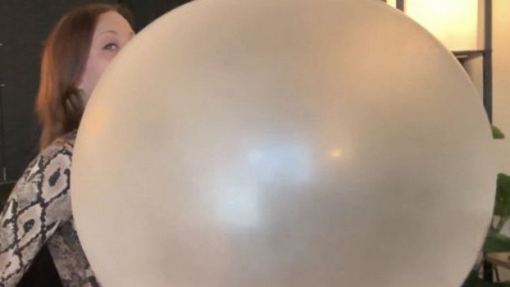 Huge bubble #4 LIVE