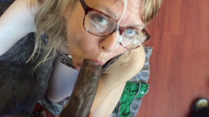 Jamie Foster gets cum all over her glass