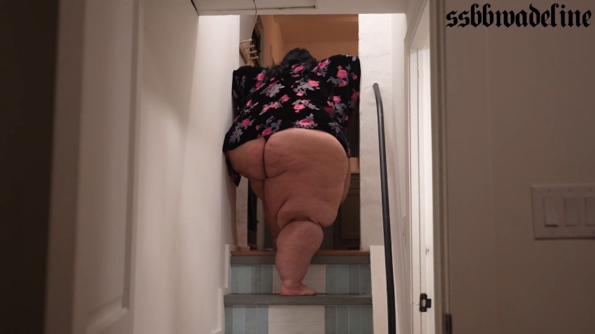 SSBBW Adeline Struggles on the Stairs Again