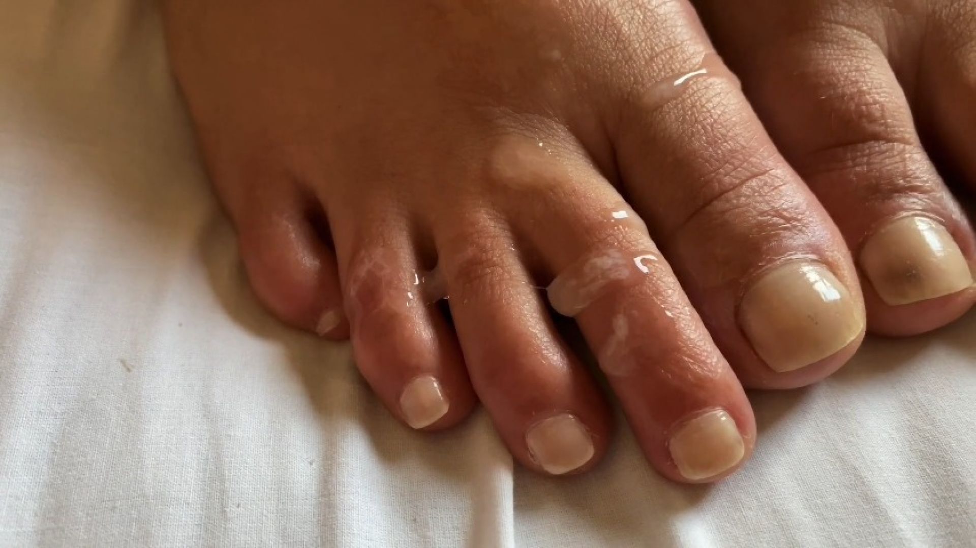 JERK OFF OVER LONG TOES ONCE MORE