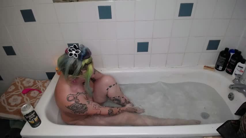 Bath squirt, fuck and wash