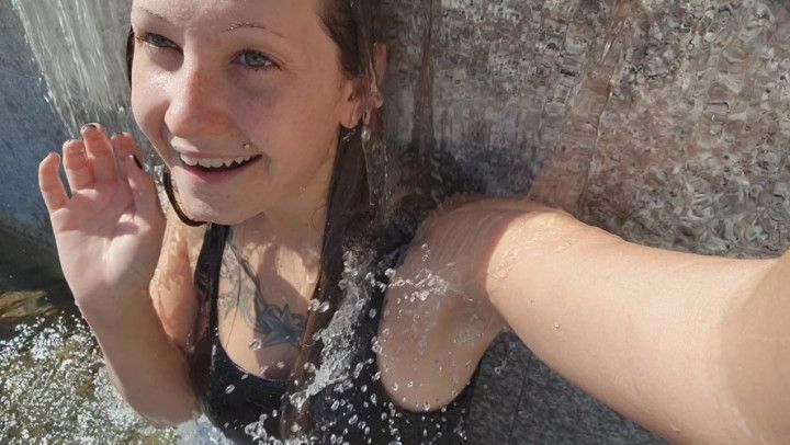 Pants Wetting &amp; playing in the fountain