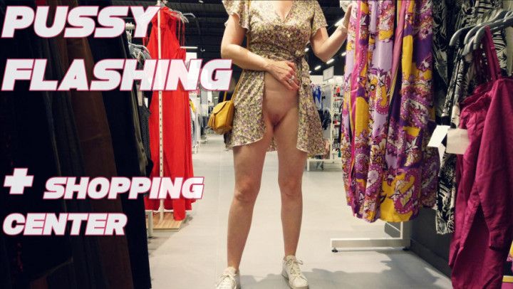 Pussy flashing in a shopping center