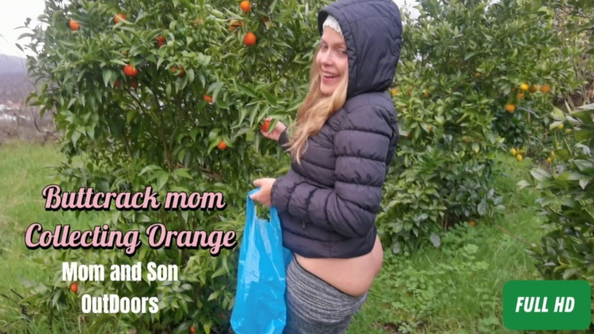 Buttcrack mom Collecting Orange