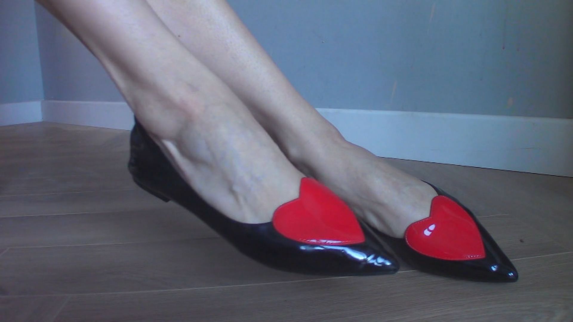 Shiny Black &amp; Red Ballet Flats