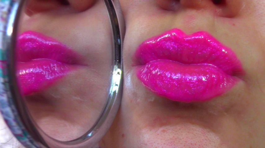 Glossy Pink Mesmer Lips