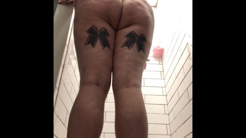 BBW Milf Shower with AvaDollxxx