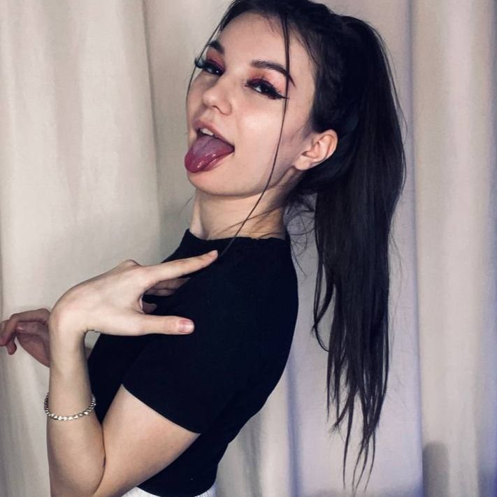 Veronica leal avatar