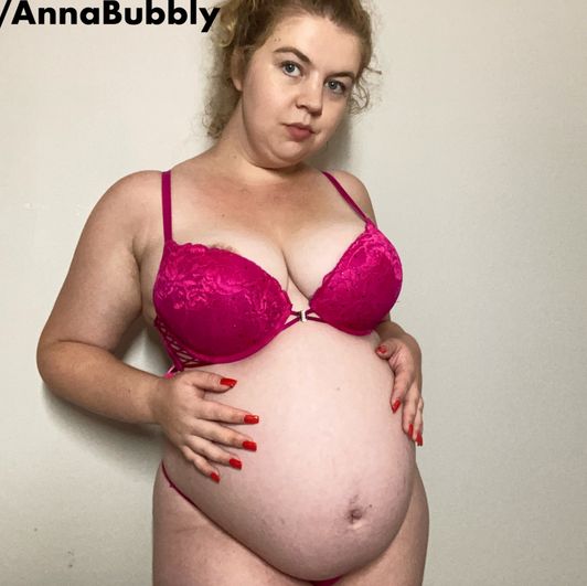 Big Titties 32 weeks pregnant