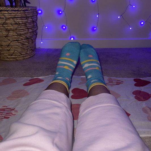 Blue pink yellow white print socks