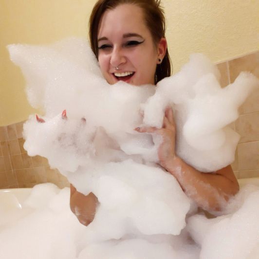 Lewd Bath Time Bubbles and Boobies