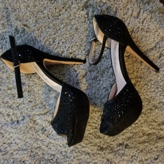 Sexy sparkling black high heels