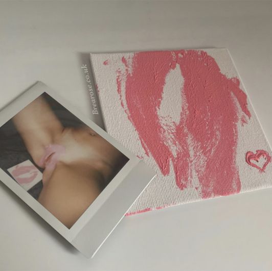 Pussy print with Polaroid
