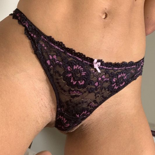 Thong black with pink