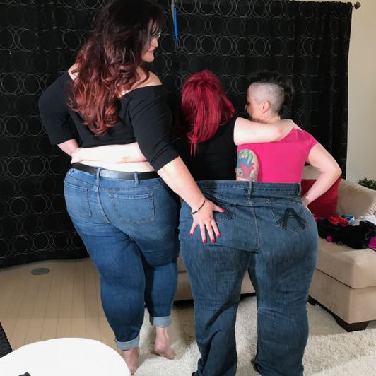 Big pants Photoset with Amazon Amanda