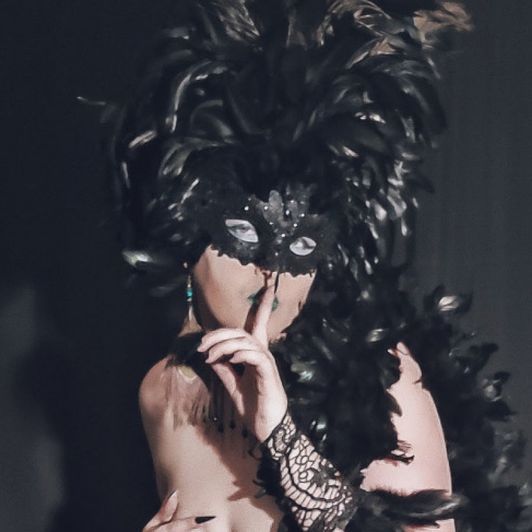 Peacock Masquerade Burlesque Photoset