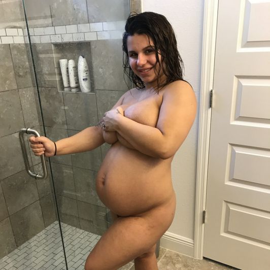 NUDE PREGNANCY PICTURE BUNDLE