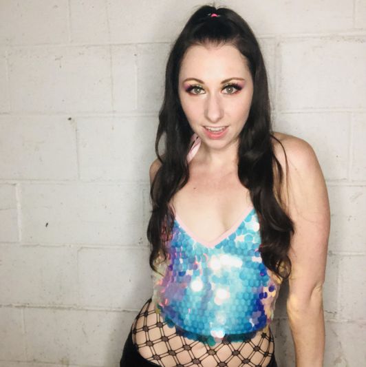Raver With Heels and Fishnets Photoset