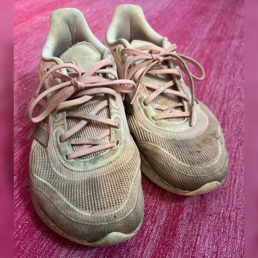 Adidas Womens Supernova Running Shoe in glory pink