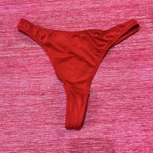 SUPER OLD RED THONG