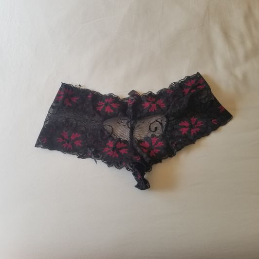 Black and pink lace heart panties