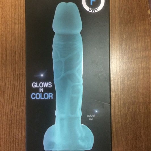 Dildo with autographed video