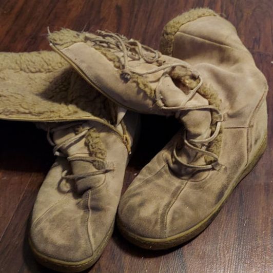 TRASHED UGG like boots used for work