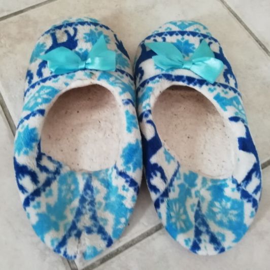 USED SLIPPERS FOR SALE