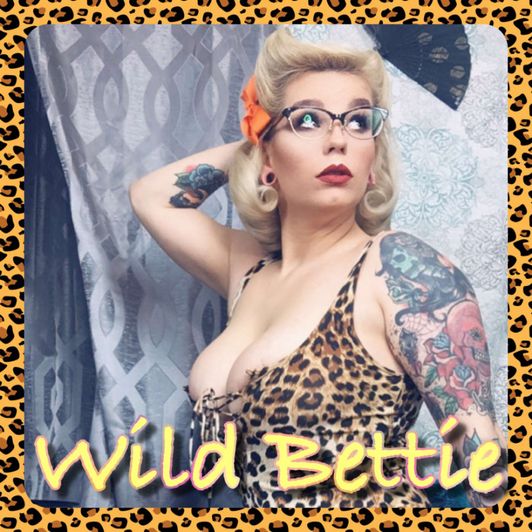 Wild Bettie Photoset