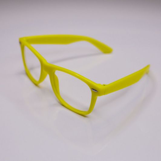 Kate Truu Yellow Glasses