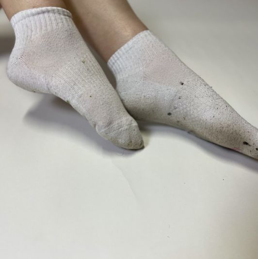 White Hanes High Ankle Socks