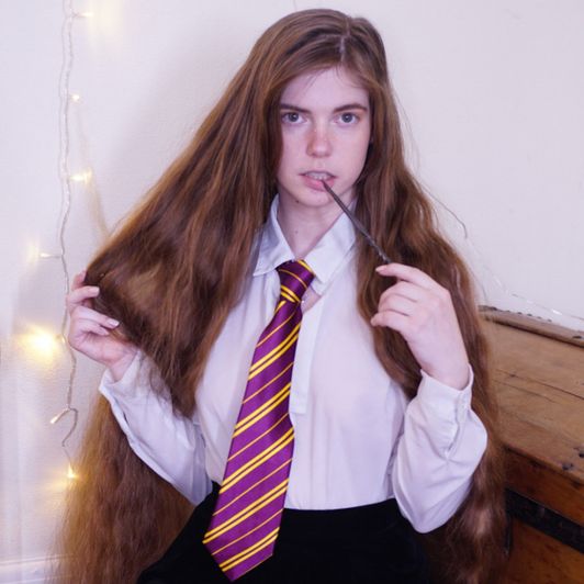 Photo Set: Hermione Strips