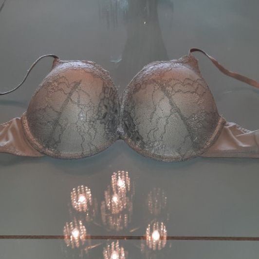 GreyPink Bra with 3 cumshots every cup