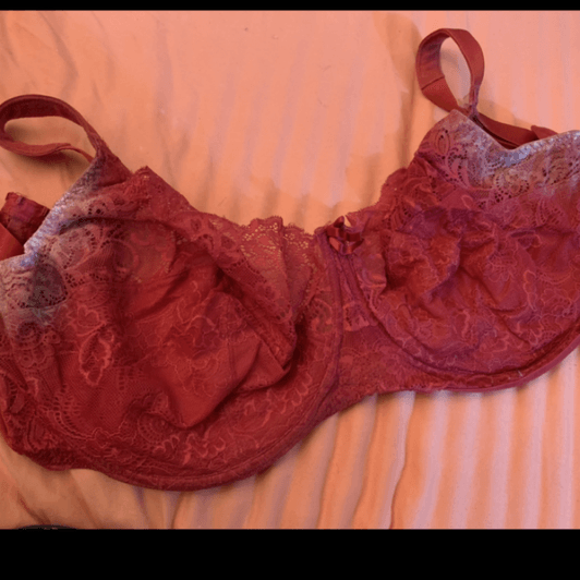 Lace Red Bra size 38 HH