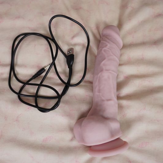 Used Silicone Realistic Squirting Dildo