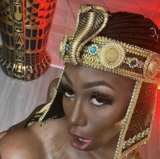 Cleopatra tits crown! Worn Actual Item From Ebony Mystique
