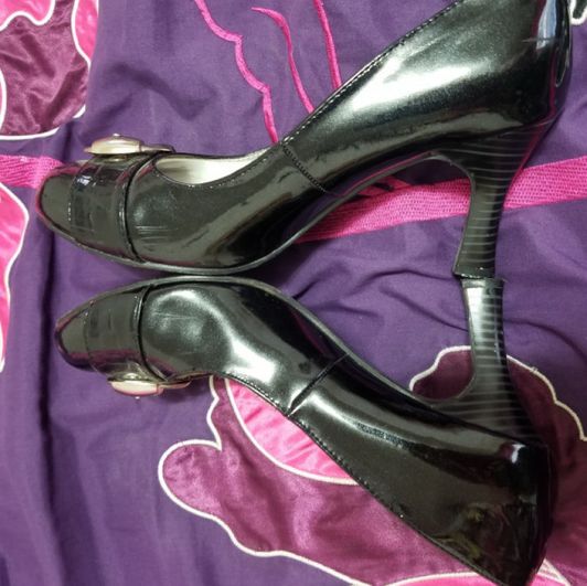 Used Sexy Shiny Black Heels