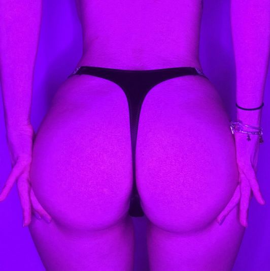20 PICS_Purple light and sexy thong set