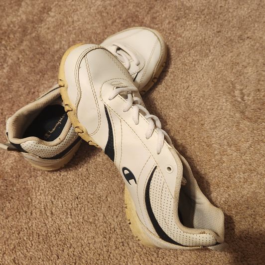 MY OLD SWEATY DIRTY SNEAKERS