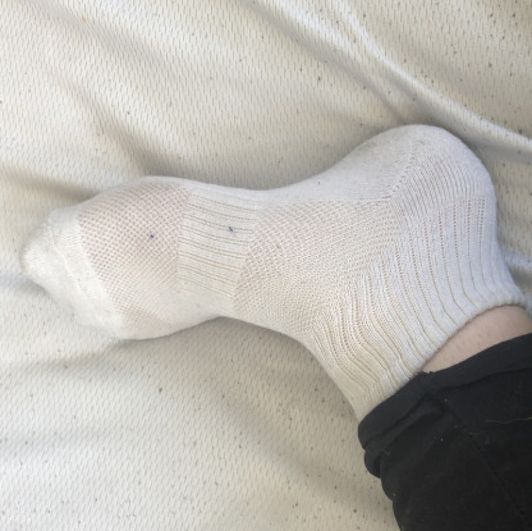 White ankle socks with support