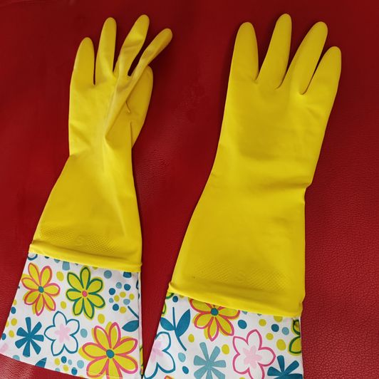 Amazing yellow rubber long gloves for washing dishes