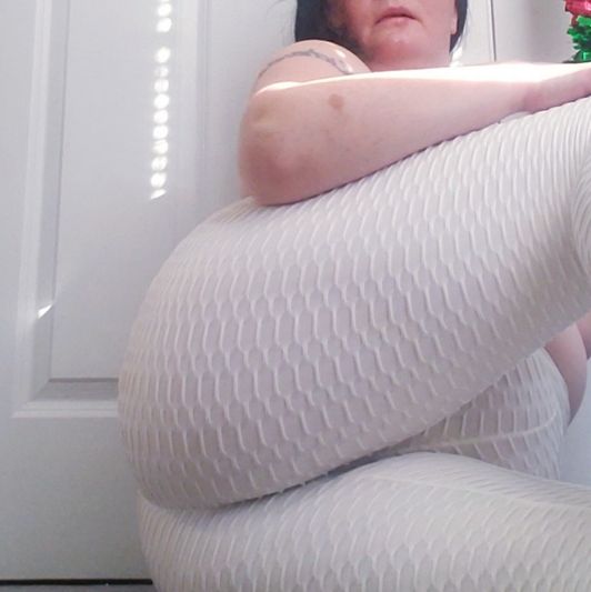 White workout leggings