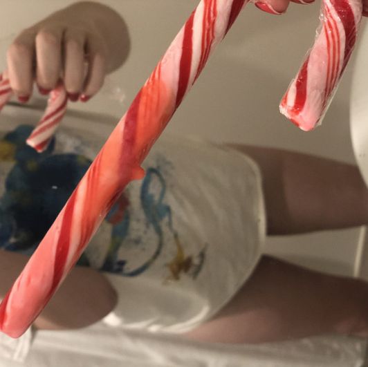 Pussy pop candy cane