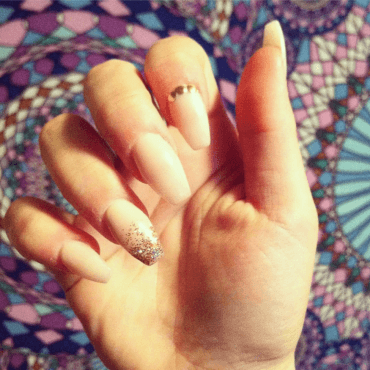 Pay for My Nails to Get Done!