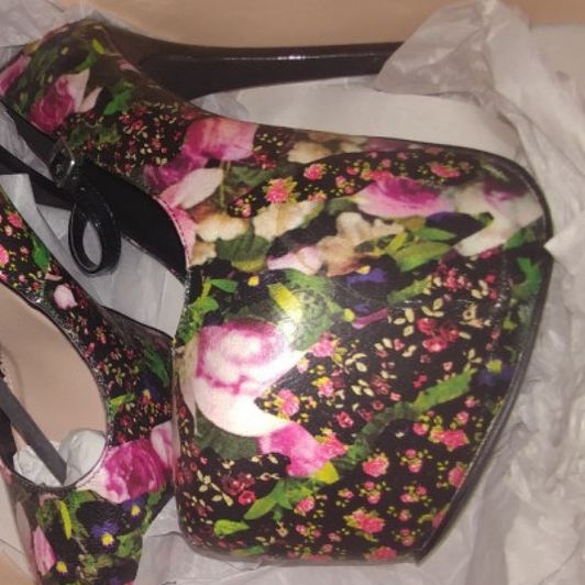 Floral heels Roxy