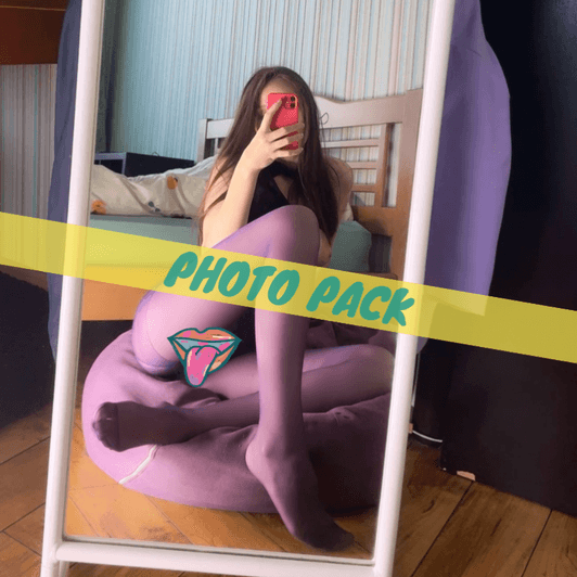 Purple nylons photopack