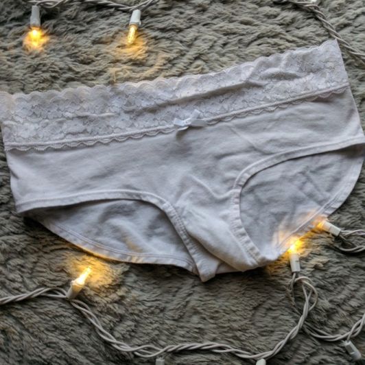Basic White Cotton Panties with Lace